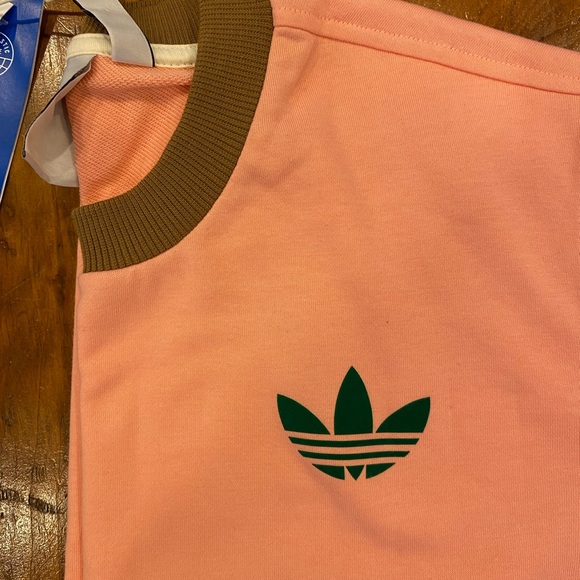 Men’s Pink Adidas Tee - Picture 2 of 3